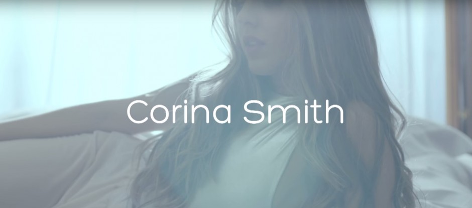Corina Smith y sus sexys amigas protagonizan el video de »La Difícil» (+Video)