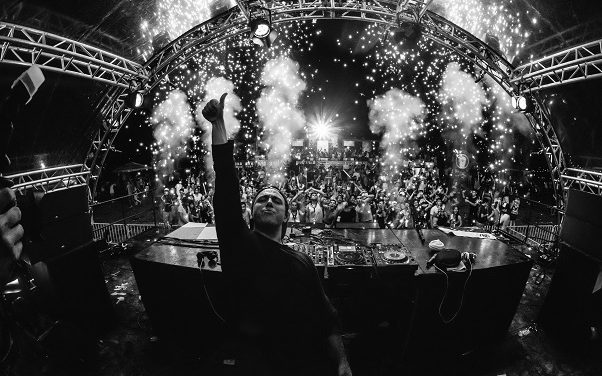 Víctor Porfidio resultó ganador en Premios Pepsi Music 2015 con su tema »LA LA LA»