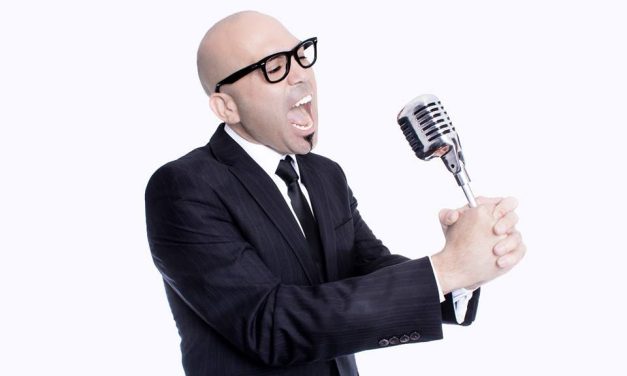 El venezolano, Elvis Castillo Nominado al mejor Voice Over en Español