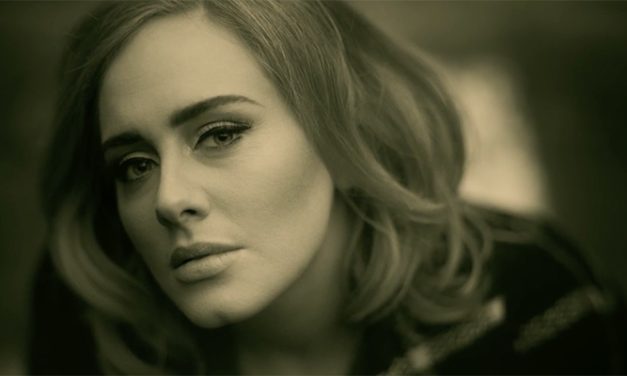 ADELE LANZA SU PRIMER SENCILLO «HELLO»