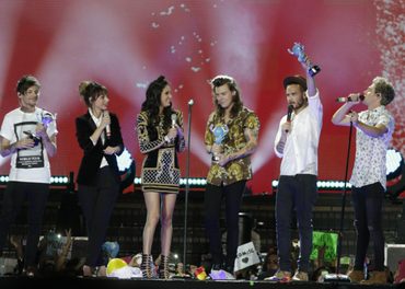 One Direction desata la locura los premios Telehit
