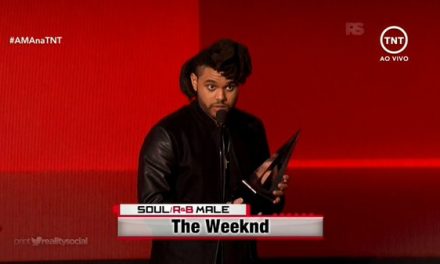 The Weeknd gana 1er premio, J.Lo inaugural los AMA