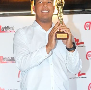 Salvador Pérez recibió el »Meridiano de Oro» como Atleta del año