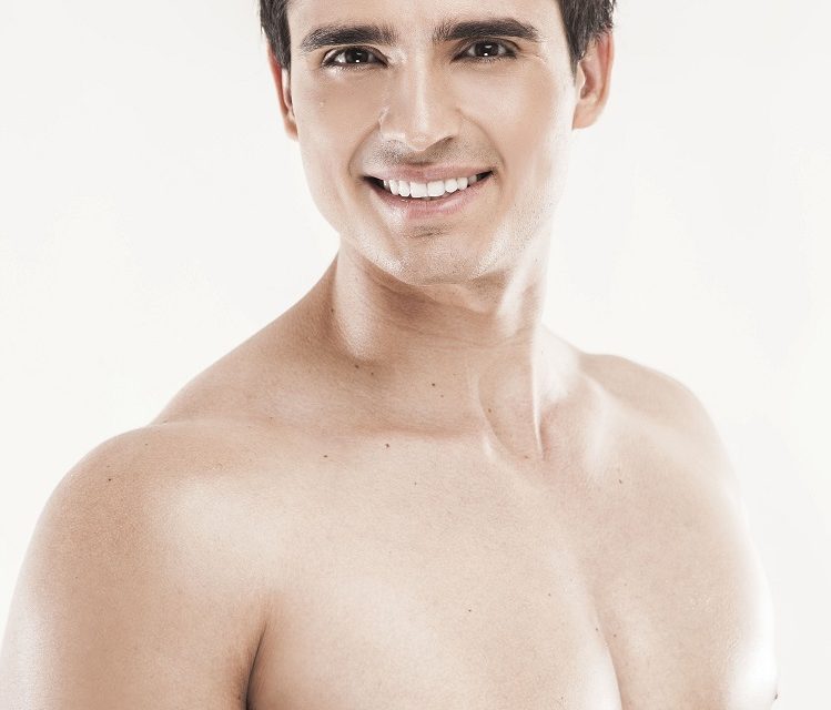 Rafael Angelucci por Venezuela al Mister International 2015 en Manila