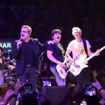 U2 dedica canción a víctimas de los atentados de París (+Video)