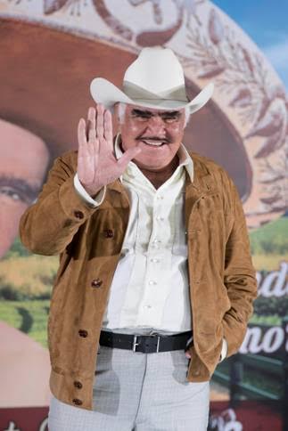 VICENTE FERNÁNDEZ presenta su nueva producción »Muriendo de Amor»