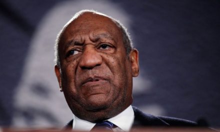 Orden de arresto para Bill Cosby por crimen sexual agravado en Pennsylvania