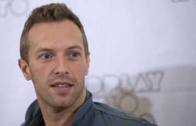 El vocalista de Coldplay, Chris Martin, fue demandado por supuesta agresión a paparazzi