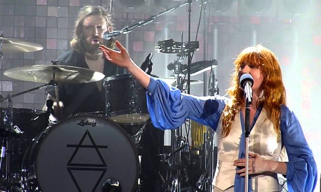 Florence + The Machine homenajea a Eagles of Death Metal