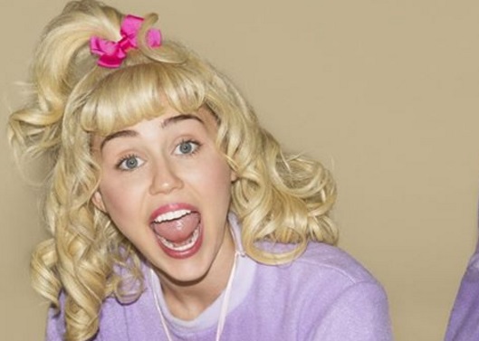 Miley Cyrus estrena singular video musical del tema »BB Talk» (+Video)