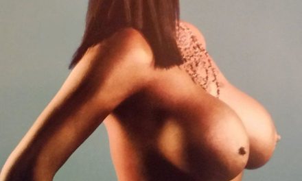 Abigail Ratchford por fin posó en topless (+Foto)