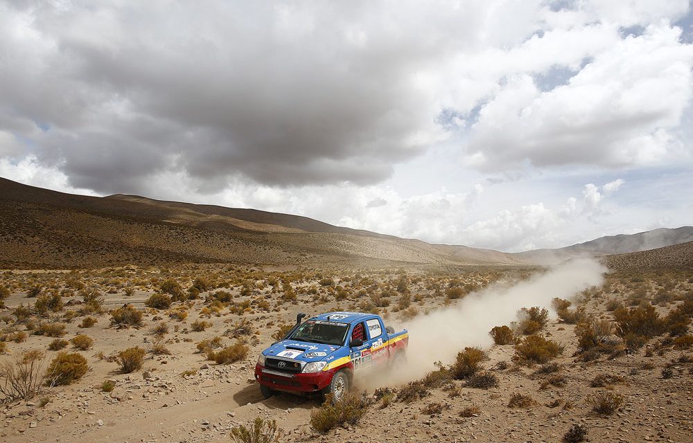 Team Azimut sigue conquistando etapas del Dakar