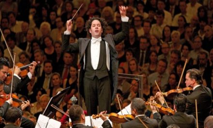 El venezolano Gustavo Dudamel dirigirá el Concierto de Año Nuevo en 2017