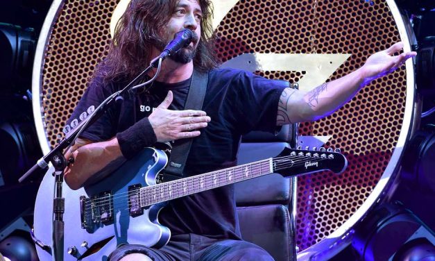 Dave Grohl y Slash dan el último adiós a Lemmy Kilmister