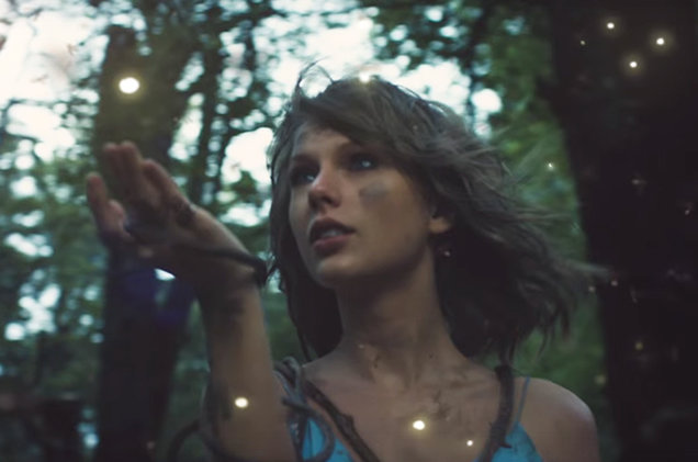 Taylor Swift lanzó su nuevo video, »Out Of The Woods»