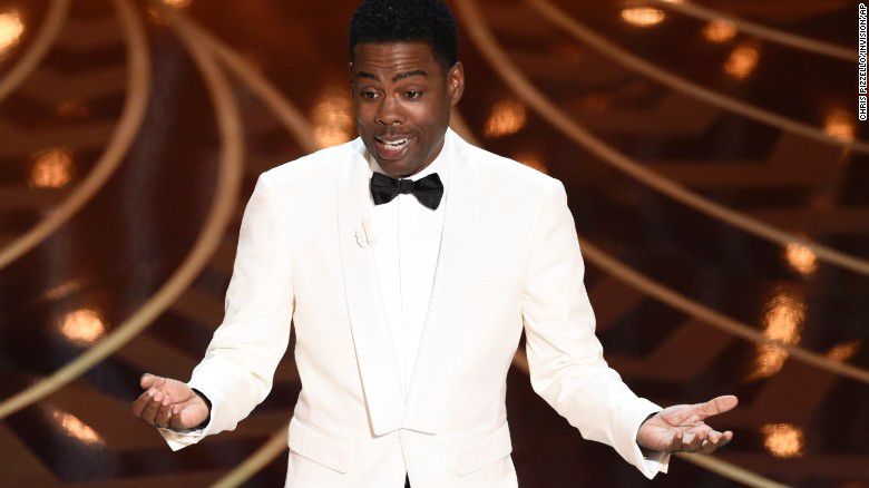 Chris Rock arremete contra boicot en presentación de los Premios Oscar