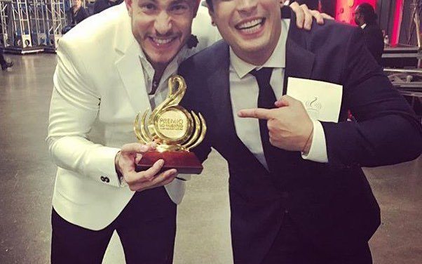 Los Cadillacs ganan en Premios Lo Nuestro como Dúo Tropical del Año