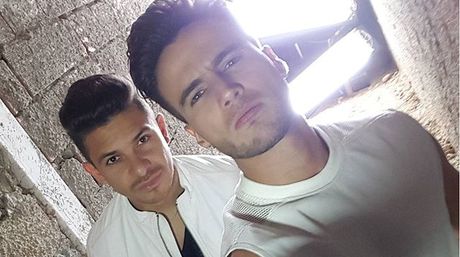 Gustavo Elis estrena el tema »Mujer de mi vida», Ft. Oscarcito (+Lyric Video)