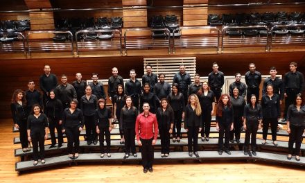 Coro Juvenil del Conservatorio de Música Simón Bolívar celebra el cumpleaños de El Sistema