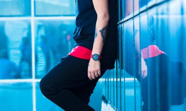 Jonathan Moly ¡de estreno por partida doble!