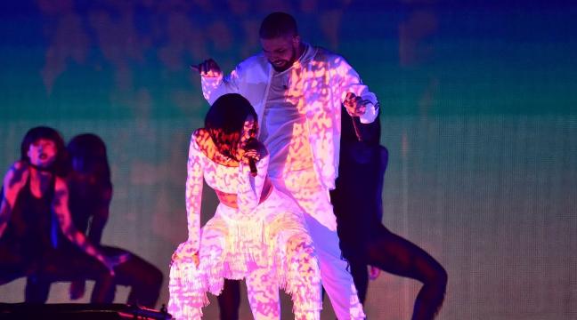 Rihanna y Drake vuelven a encender el escenario en los BRIT Awards 2016 (+Video)