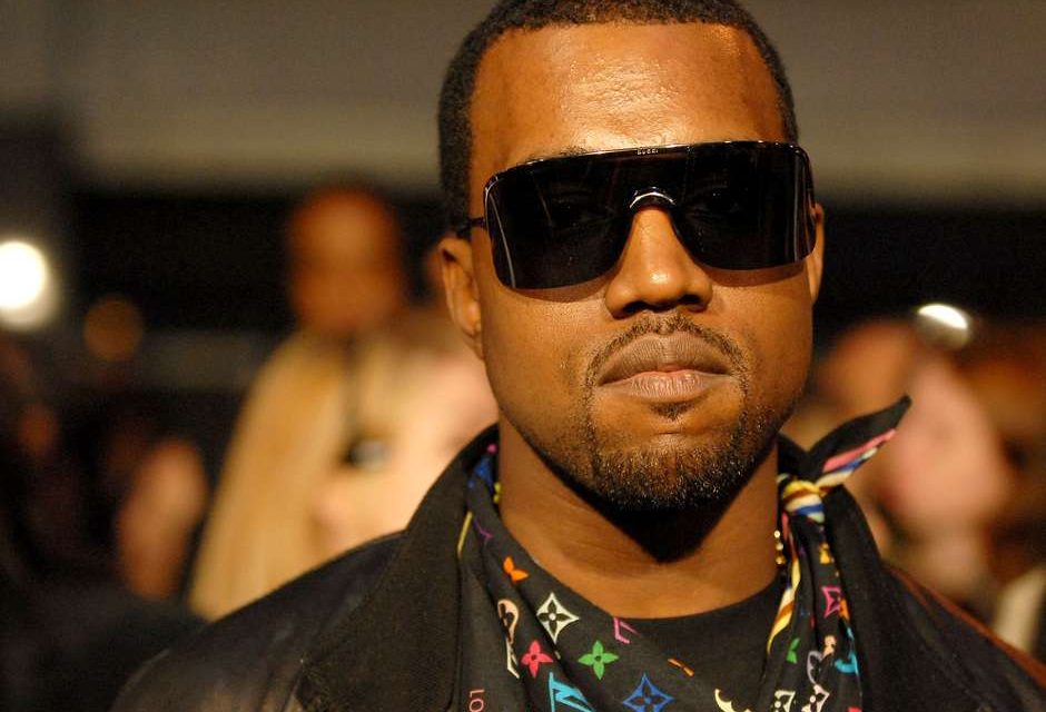 Pizza Hut ofrece trabajo a Kanye West para que pague deuda