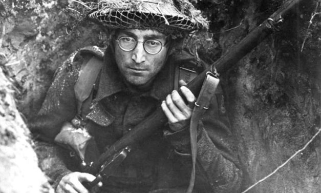 Un mechón de pelo de John Lennon es subastado por 35,000 dólares