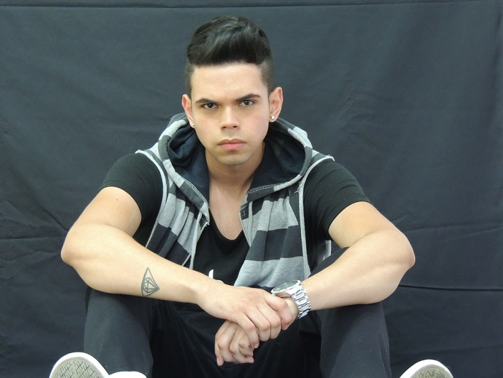 YAEN (@YAENMUSIC) IRRUMPE ESTE 2016 CON »VAMOS A SALIR»