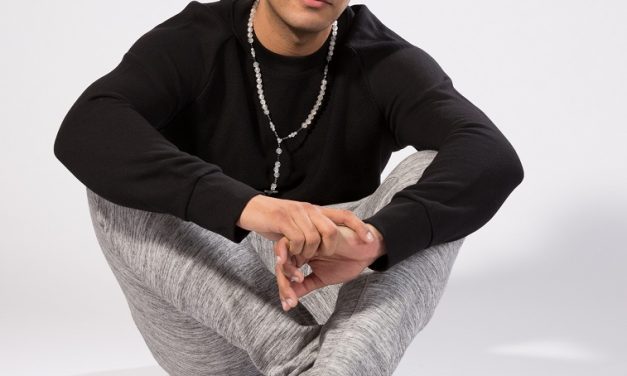 El cantante venezolano SOCIOO estrena »Más cerca»
