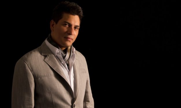 Cantante venezolano invitado en la inauguración del primer Museo De La Salsa en Puerto Rico.