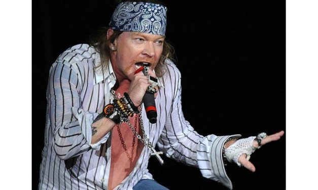 Confirman la llegada de Axl Rose a AC/DC para una gira europea