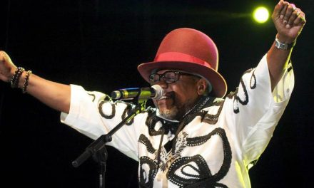 Muere cantante Papa Wemba en pleno show (+Video)