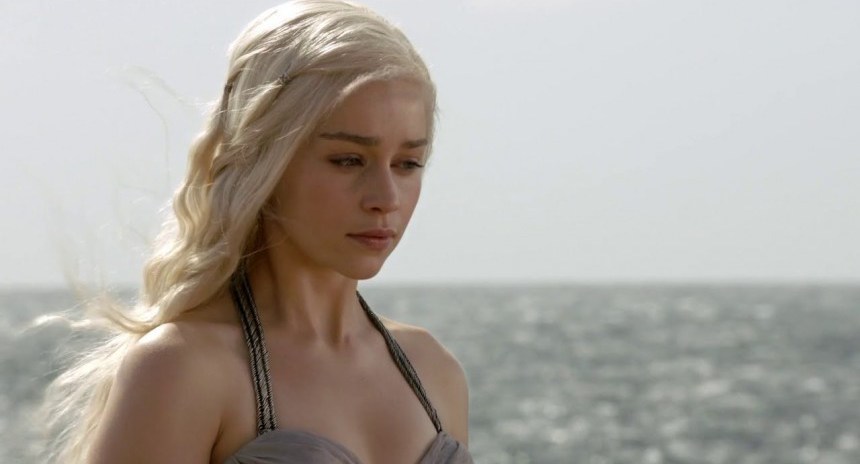Emilia Clarke dice que debería haber más desnudos masculinos en Game of Thrones (+Video)