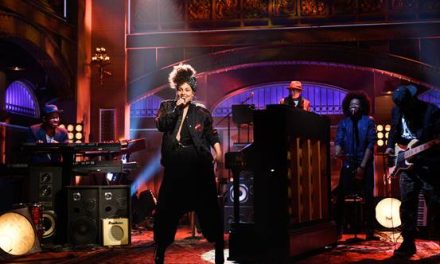Alicia Keys presentó en director su nuevo single »In Common» en SNL (+Video)