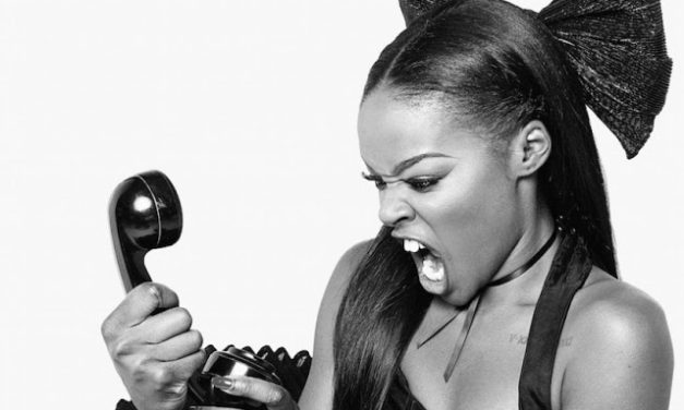Azealia Banks afirma que otros artistas »continúan» robando sus ideas.