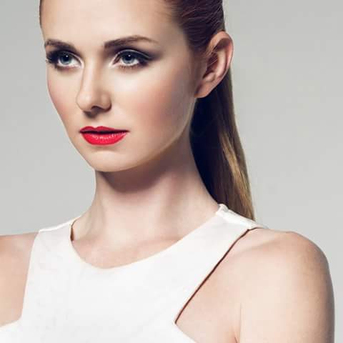 Lena Katina: ex tATu anuncia el lanzamiento de un nuevo disco,esta vez un disco en español!