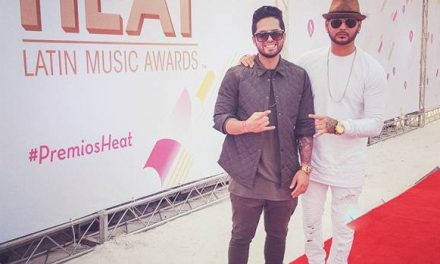 Less y Chris presentes en los Premios Heat 2016