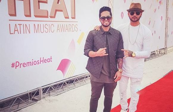 Less y Chris presentes en los Premios Heat 2016