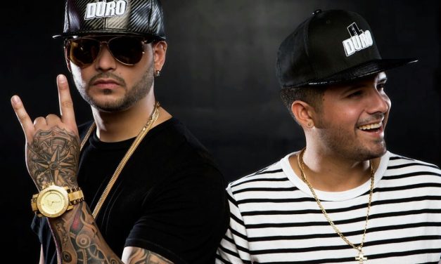 »Rumba Caliente» de Less y Chris repite en el número 1 del Top 100 en el National Report