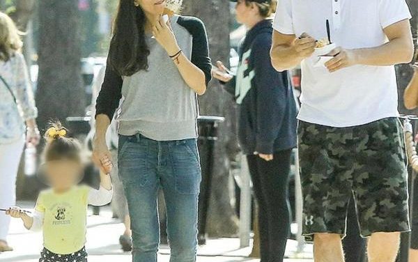 Mila Kunis y Ashton Kutcher esperan su segundo hijo