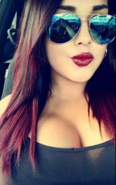 La Maestra Alexandria Vera queda embarazada de un alumno de 13 años y está prófuga