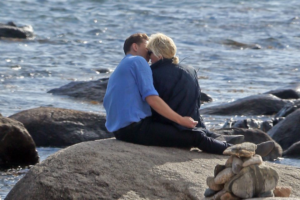 Captan a Taylor Swift besándose con Tom Hiddleston (+Fotos)