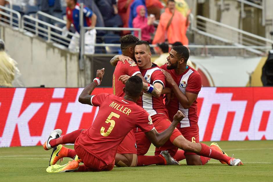 Panamá juega inteligente y vence a Bolivia por el Grupo D