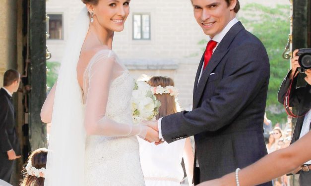 Carlos Baute y Astrid Klisans ya son padres de su primer hijo Marcus