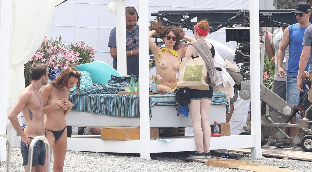 Dakota Jhonson pillada en topless durante la grabación de 50 Sombras de Grey (+Fotos)
