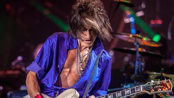 Aerosmith: Joe Perry se desplomó durante concierto