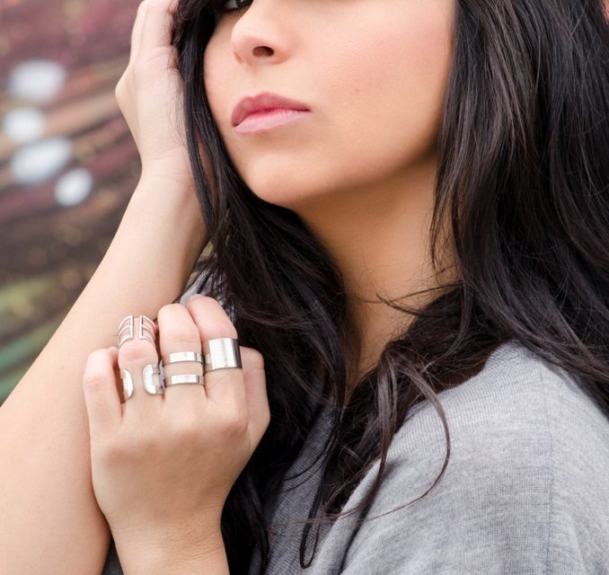 Richelle Lehrer llega a Premios Juventud