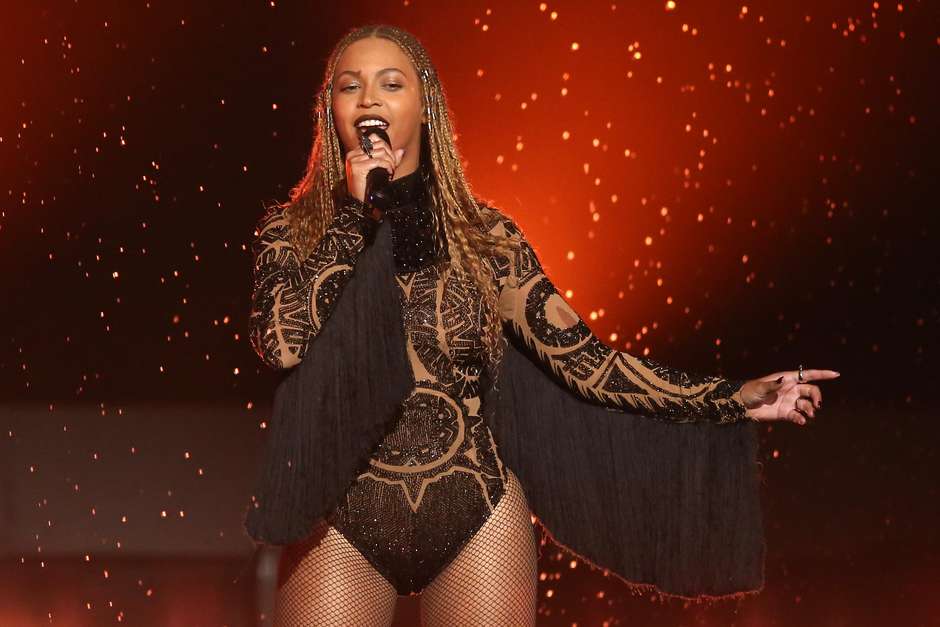 Beyonce, Adele y Kanye West nominados a Premios MTV