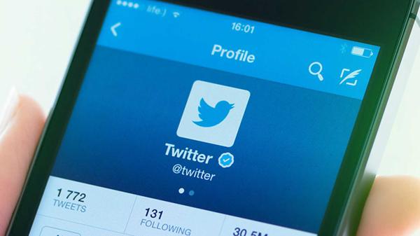 Twitter incorporó un proceso para que verificar cuentas sea más fácil