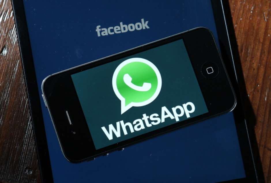 WhatsApp compartirá los números de sus usuarios con Facebook